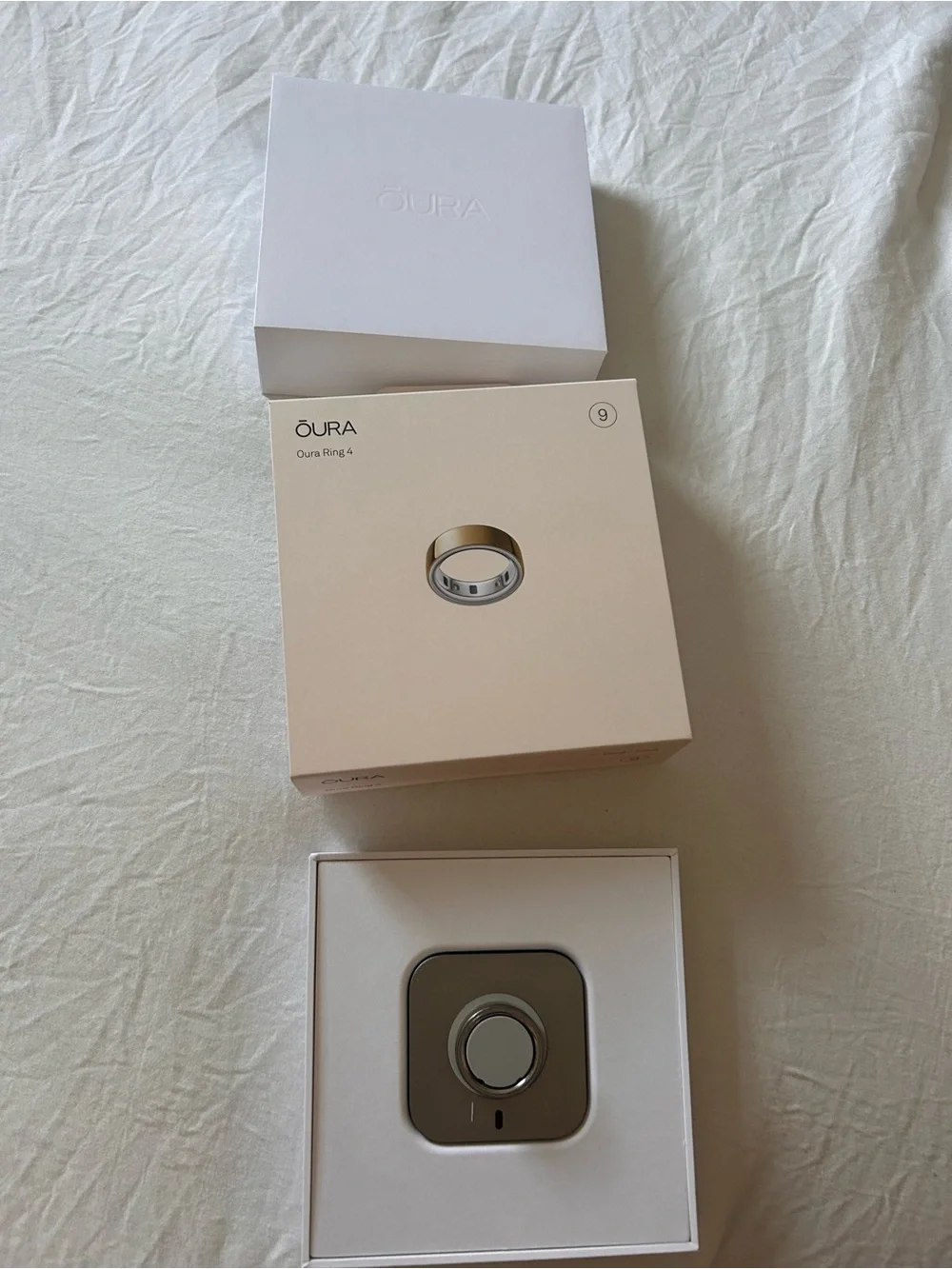 ŌURA Ring 4 Size 9 - Gold
